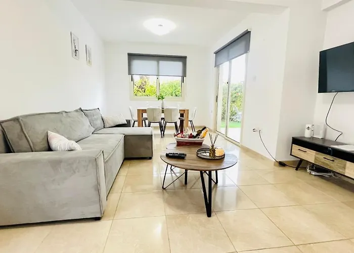 Georgina & Marianda *