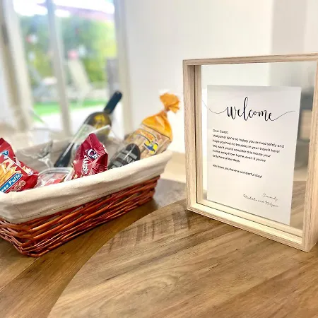 بيت للعطل Georgina & Marianda