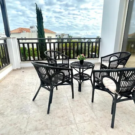 Georgina & Marianda * كورال باي